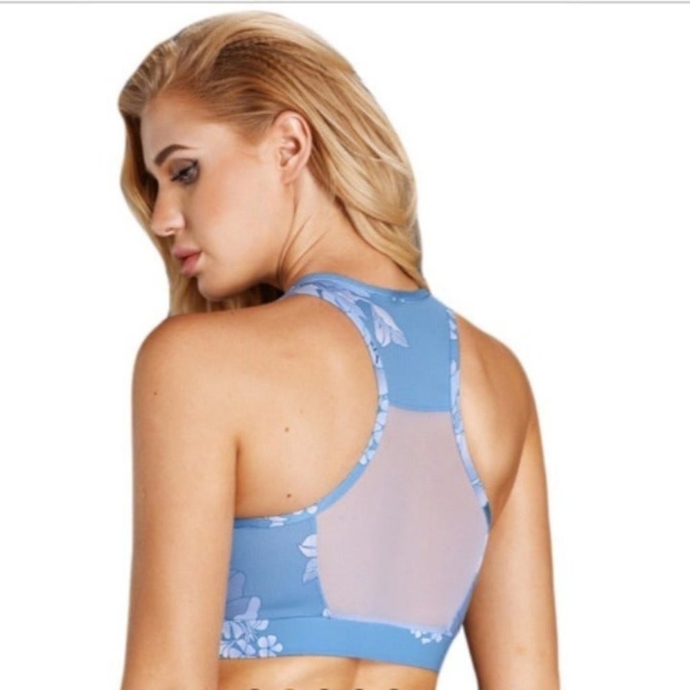 SOLD OUT ☀️Jillian Cinch Push-up Sports Bra☀️ - Picture 2 of 9